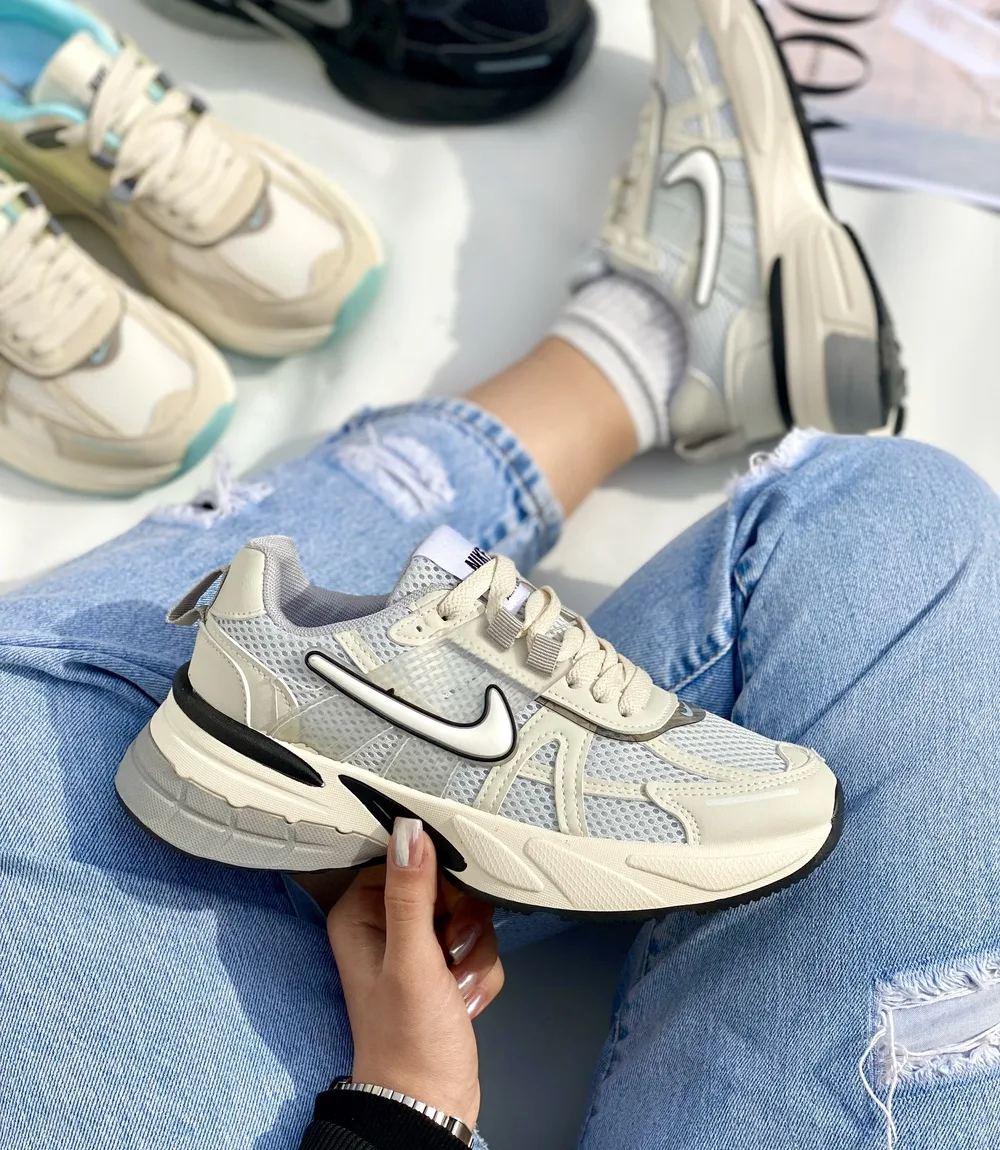 V2k-وارداتی-۱۳۰۶-5.jpeg کتونی اسپرت زنانه نایک مدل V2K (وارداتی)