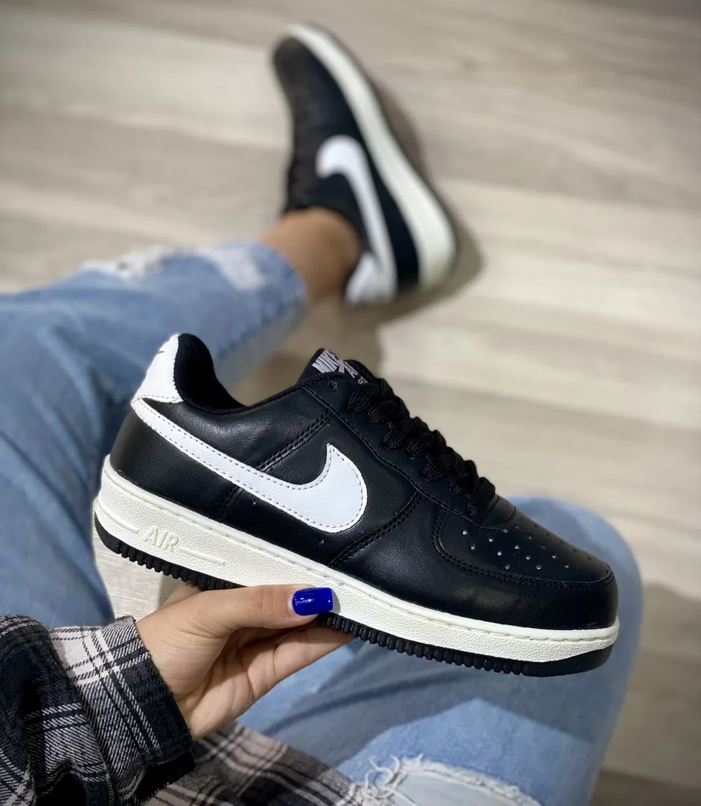 -دخترانه-۱۲۴۰.jpeg کتونی نایک ایر دخترانه - Image 1