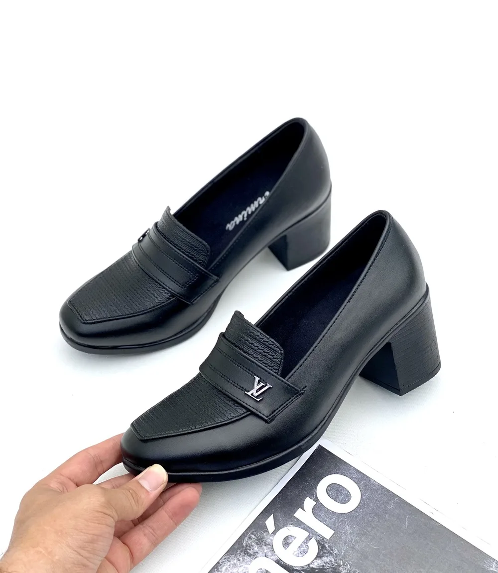 کفش زنانه پاشنه دار اداری LV