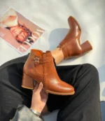 نیم بوت پاشنه دار دو سگک