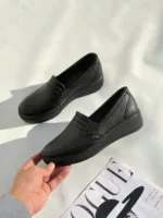 کفش طبی زنانه ساده لژدار نیکان - Image 2