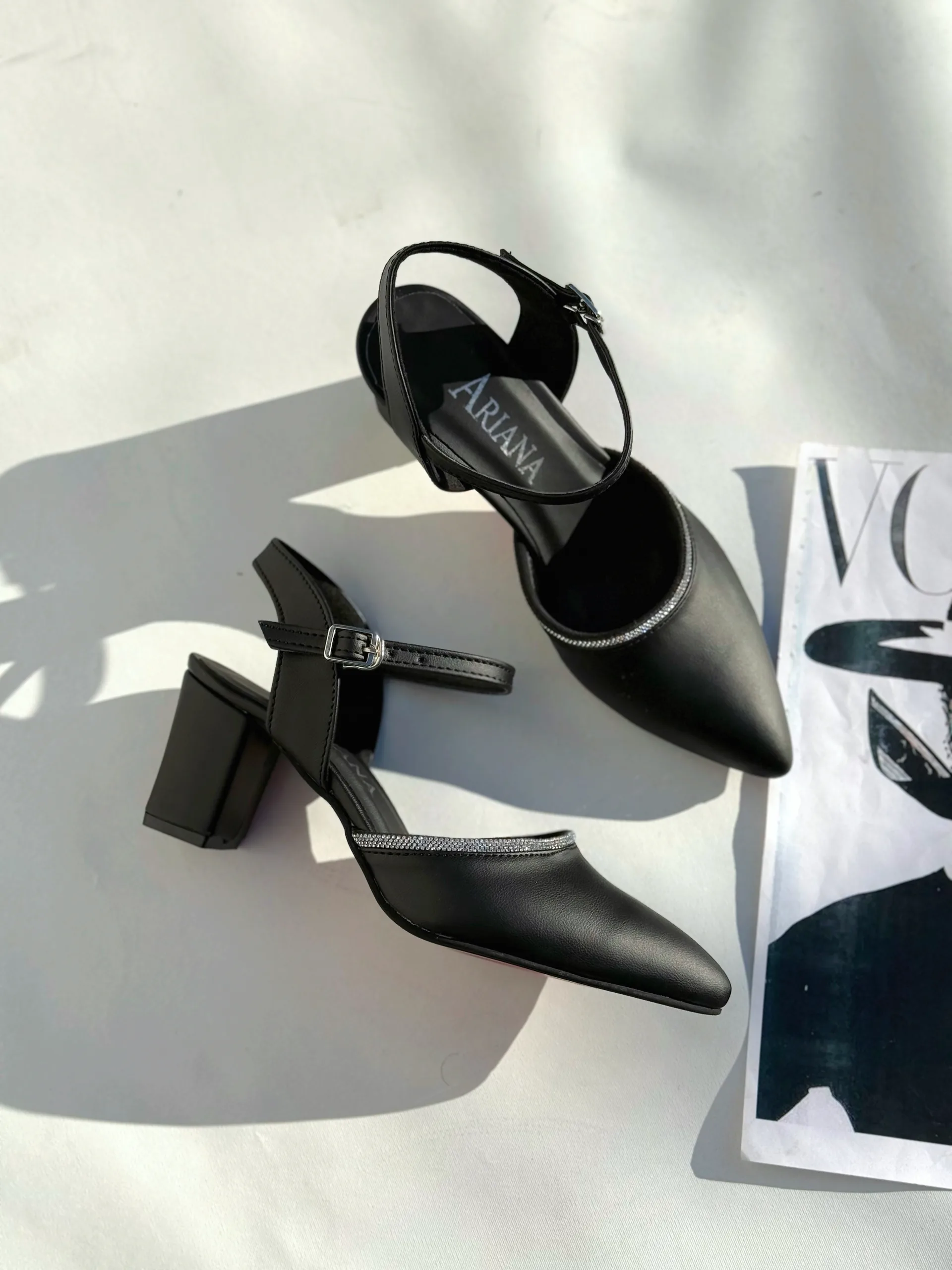 copy_7AFDB97B-4A6A-4F05-8BFF-57E072FCA240 کفش مجلسی زنانه جلو بسته آریانا - Image 1