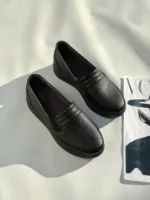 کفش طبی زنانه ساده لژدار نیکان - Image 3