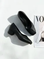 کفش زنانه پنجه طلا پاشنه سه سانت - Image 2