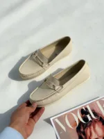 کفش کالج زنانه یراق لوزی (کرم٬مشکی) - Image 3